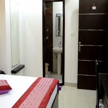 Park Land Hotel Haldwani Exterior photo